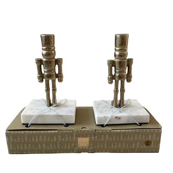 34th & Pine Stocking Holders Gold Nutcracker Marble Base Viral Christmas New - Picture 4 of 10